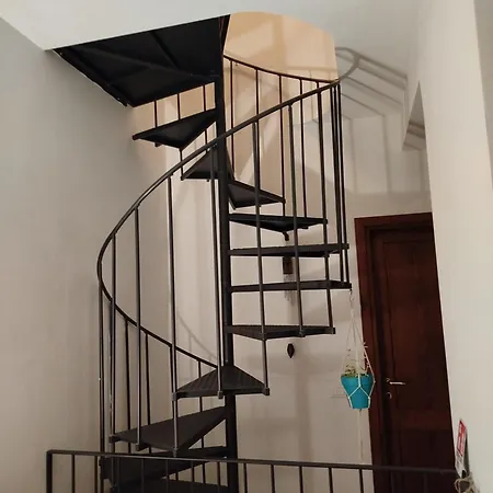 La Casa Di Pietra Bed & Breakfast 3*
